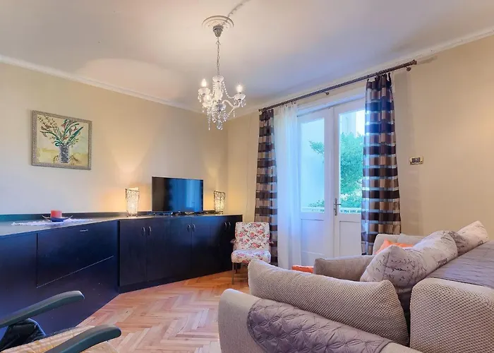 Nona By Interhome Ferienhaus Umag